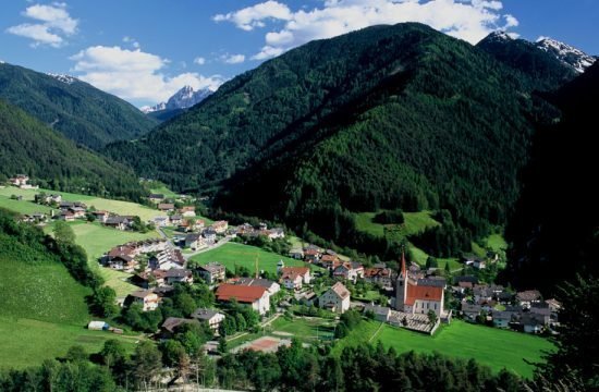 grosskarneiderhof-luesen-suedtirol-(6)